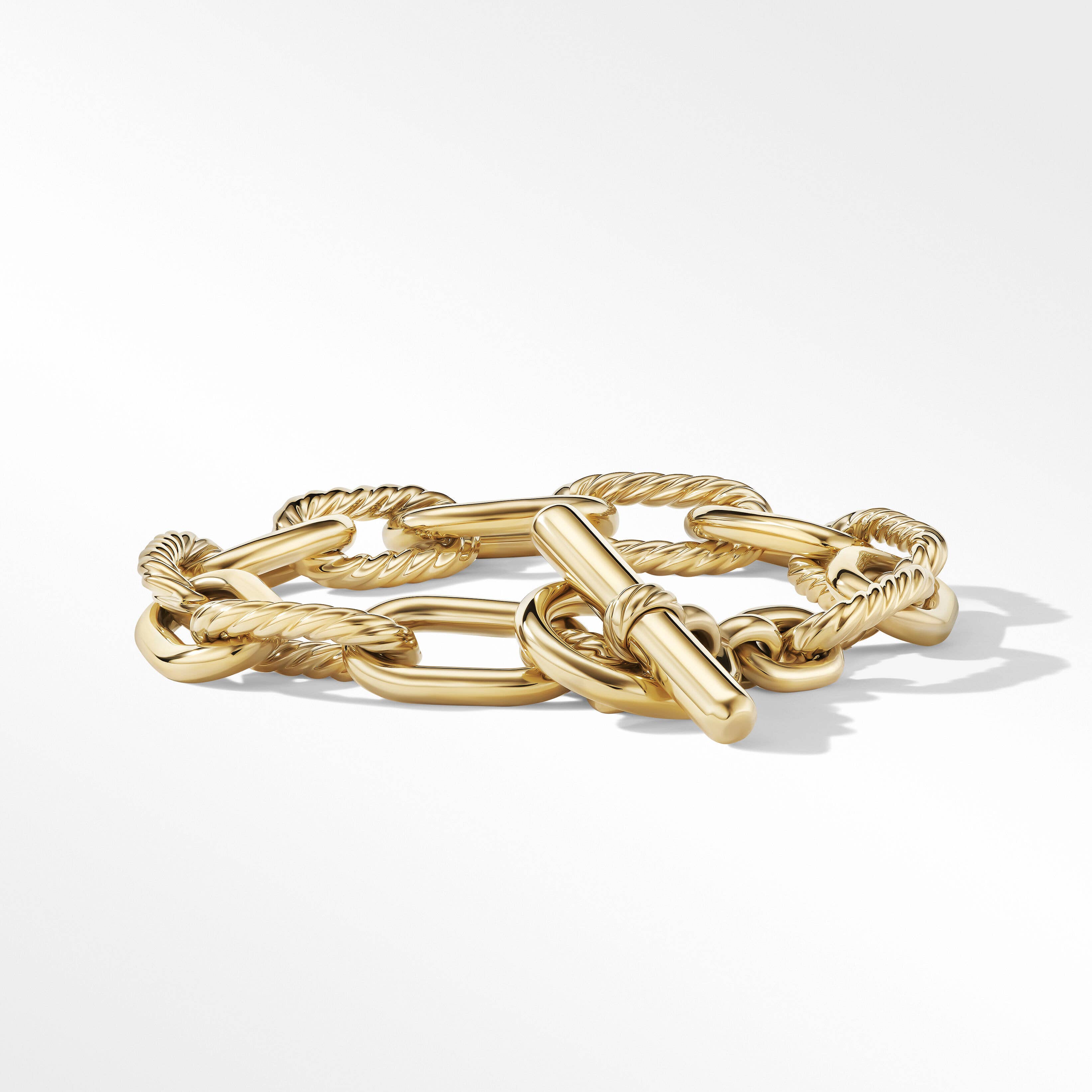 DY Madison® Toggle Chain Bracelet in 18K Yellow Gold