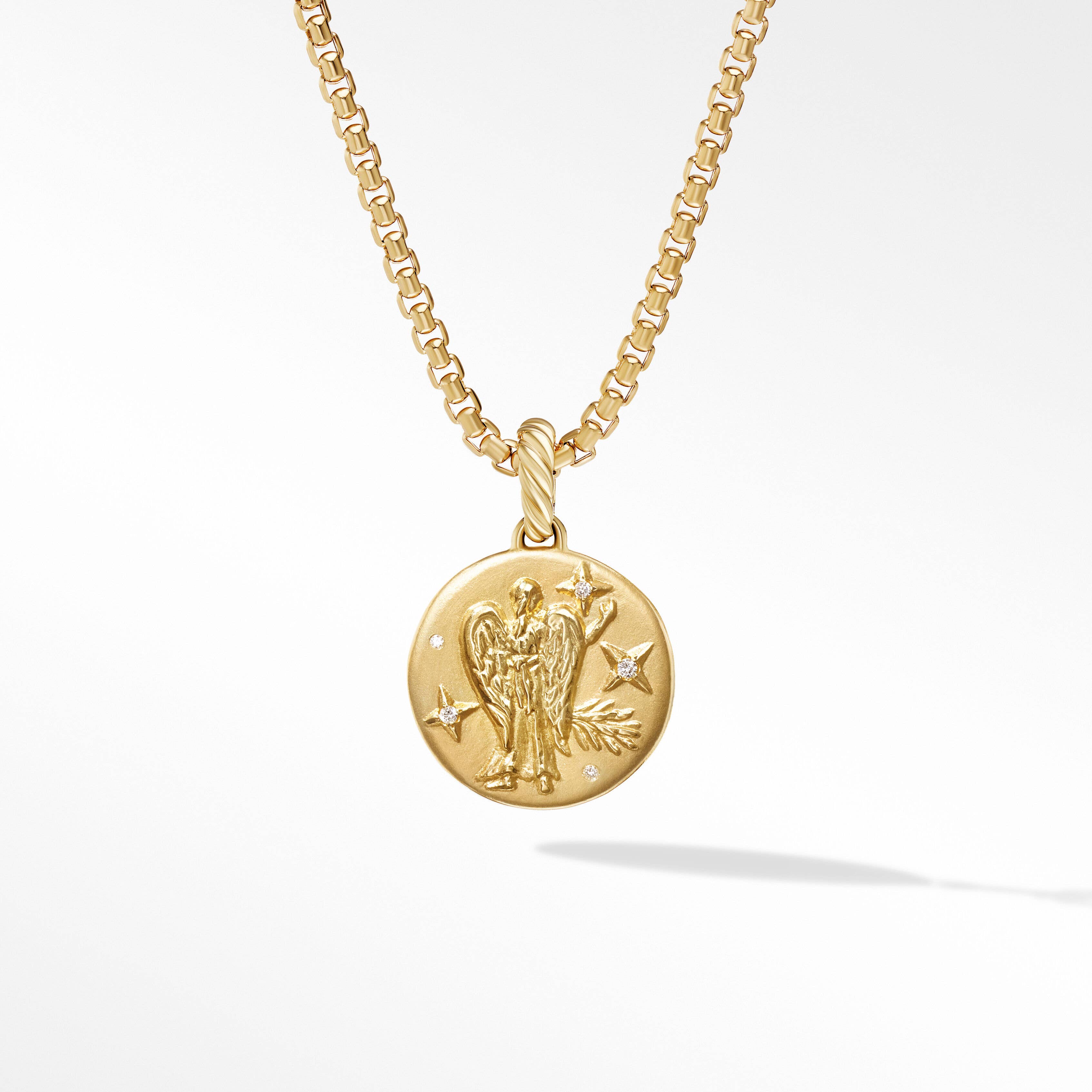 Virgo Amulet in 18K Yellow Gold with Diamonds