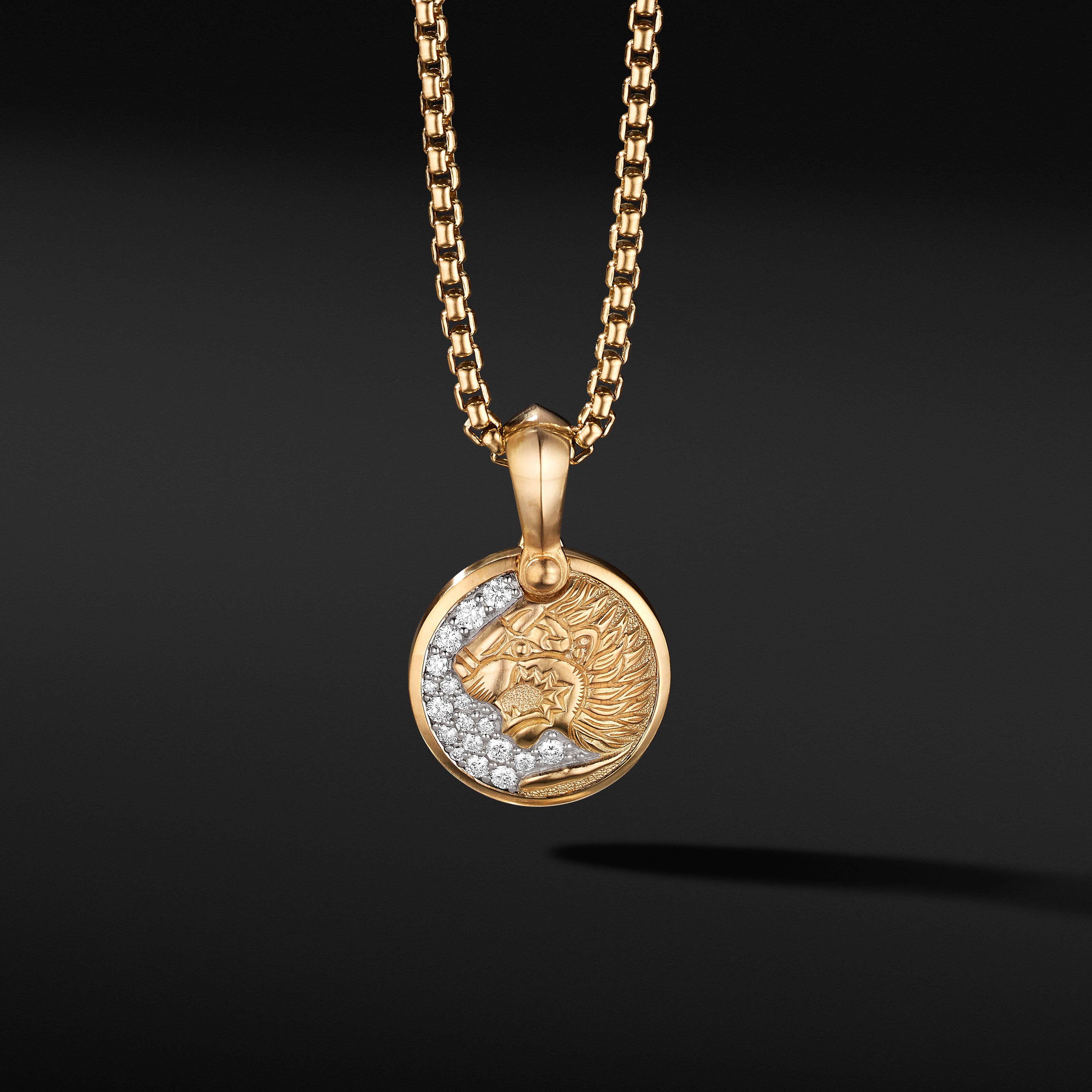 Petrvs® Lion Amulet in 18K Yellow Gold with Pavé Diamonds