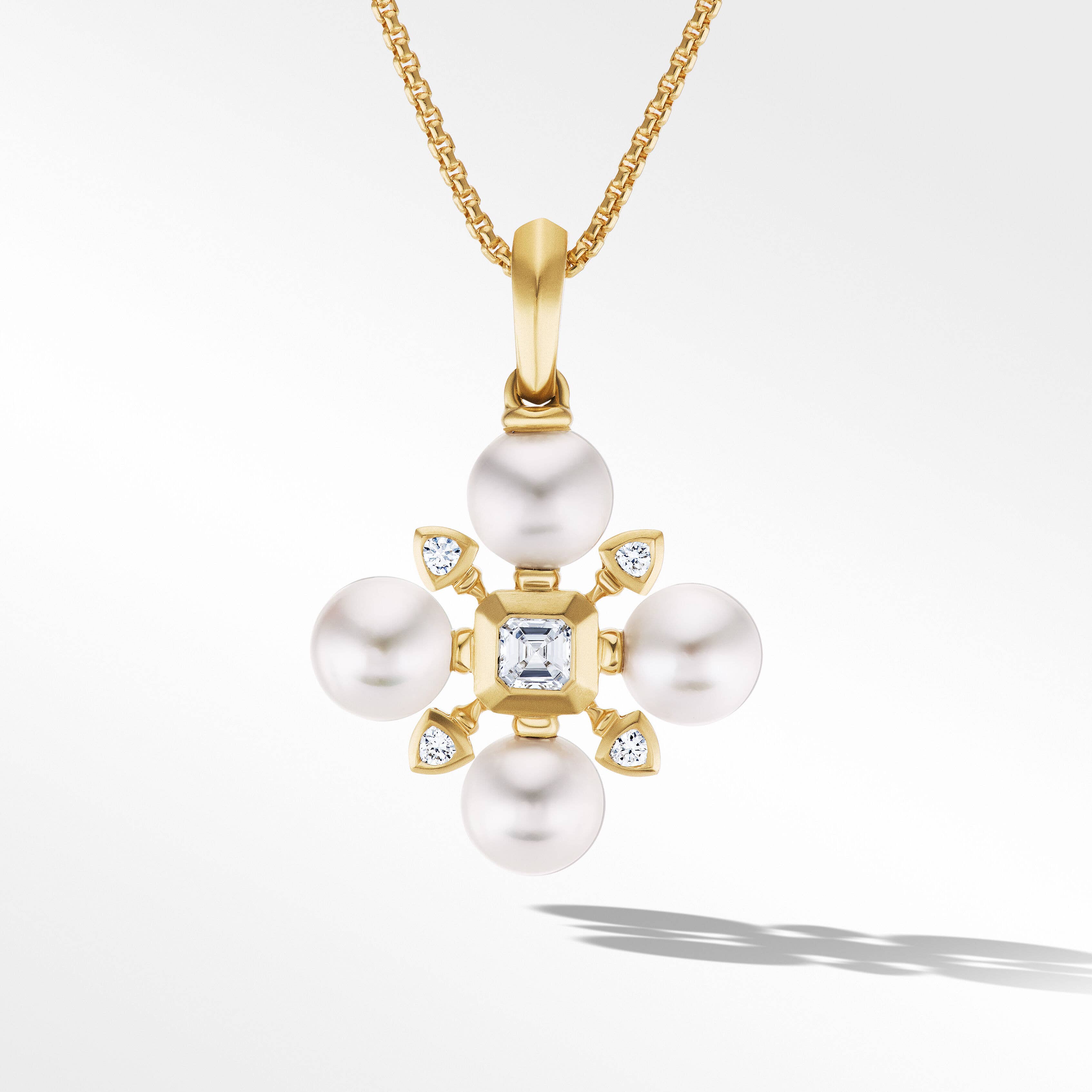 Renaissance Pearl Necklace in 18K Yellow with Diamonds