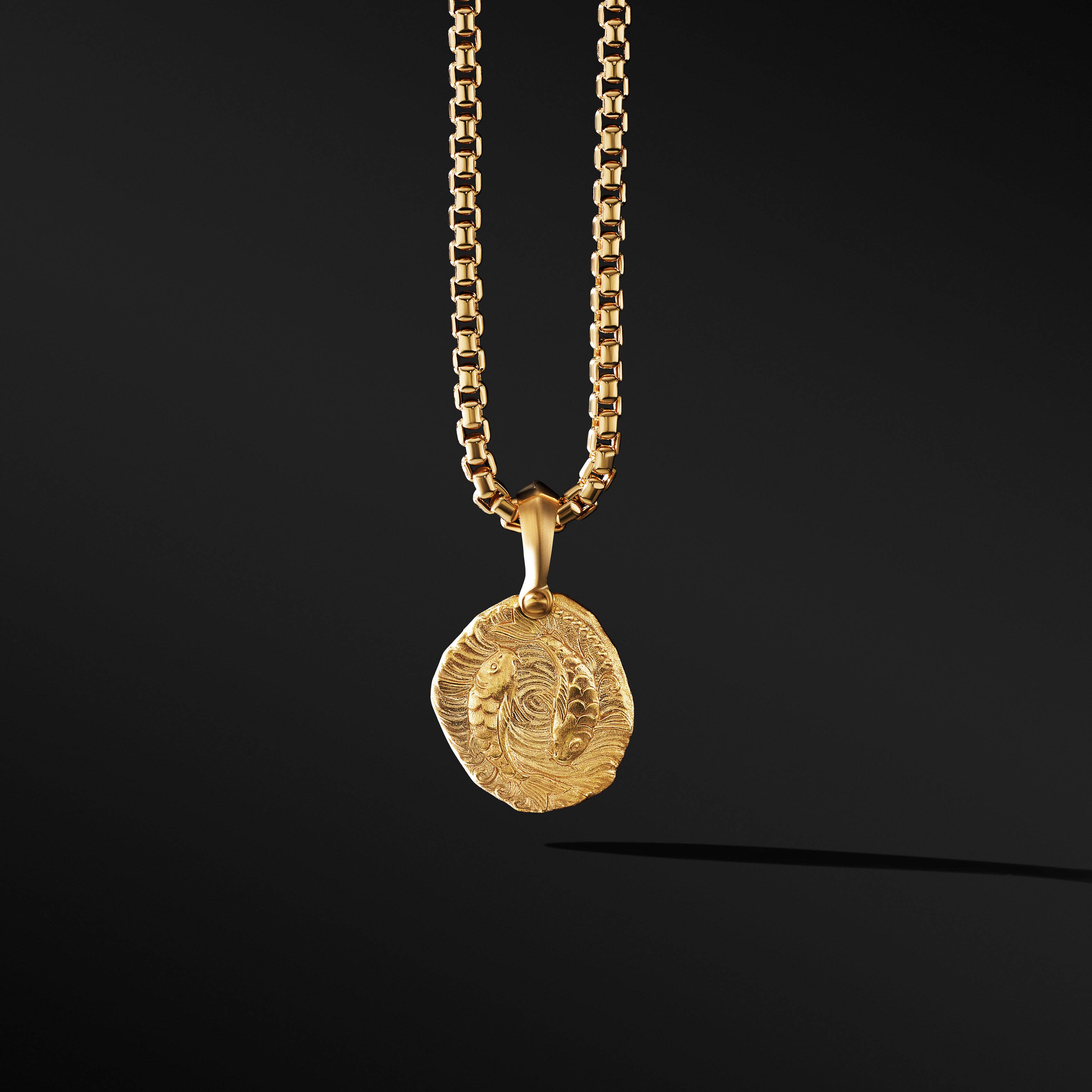 Pisces Amulet in 18K Yellow Gold