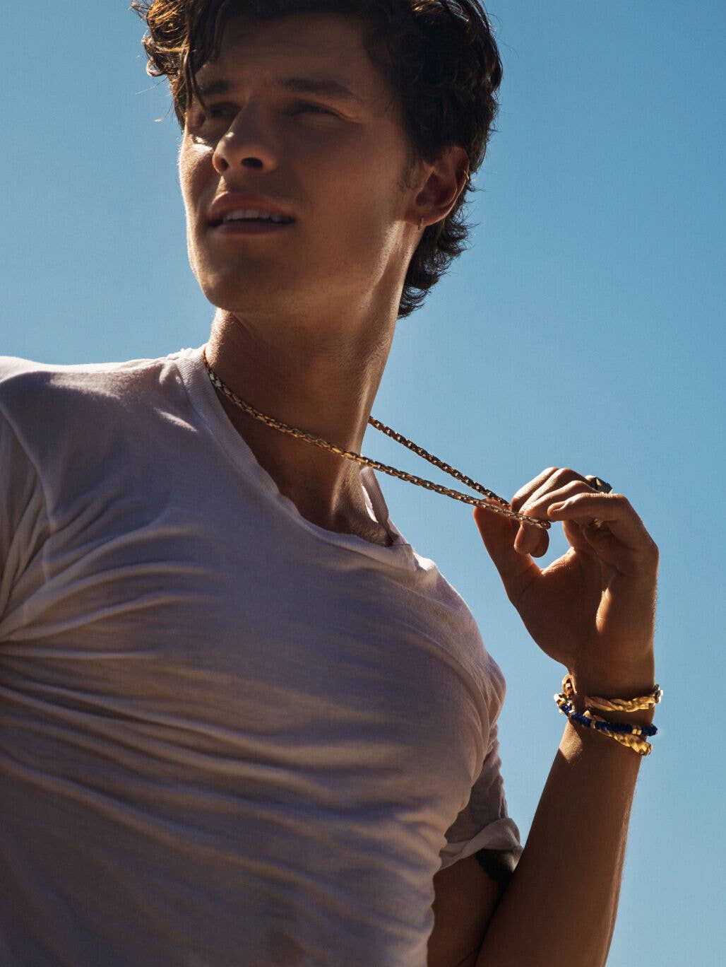 https://www.davidyurman.com/dw/image/v2/BGCL_PRD/on/demandware.static/-/Sites-dy-master-catalog/default/dw3ad802b0/images/shop-the-look/2023/Spring/2023_Spring2_STL_Campaign_SM2.jpg