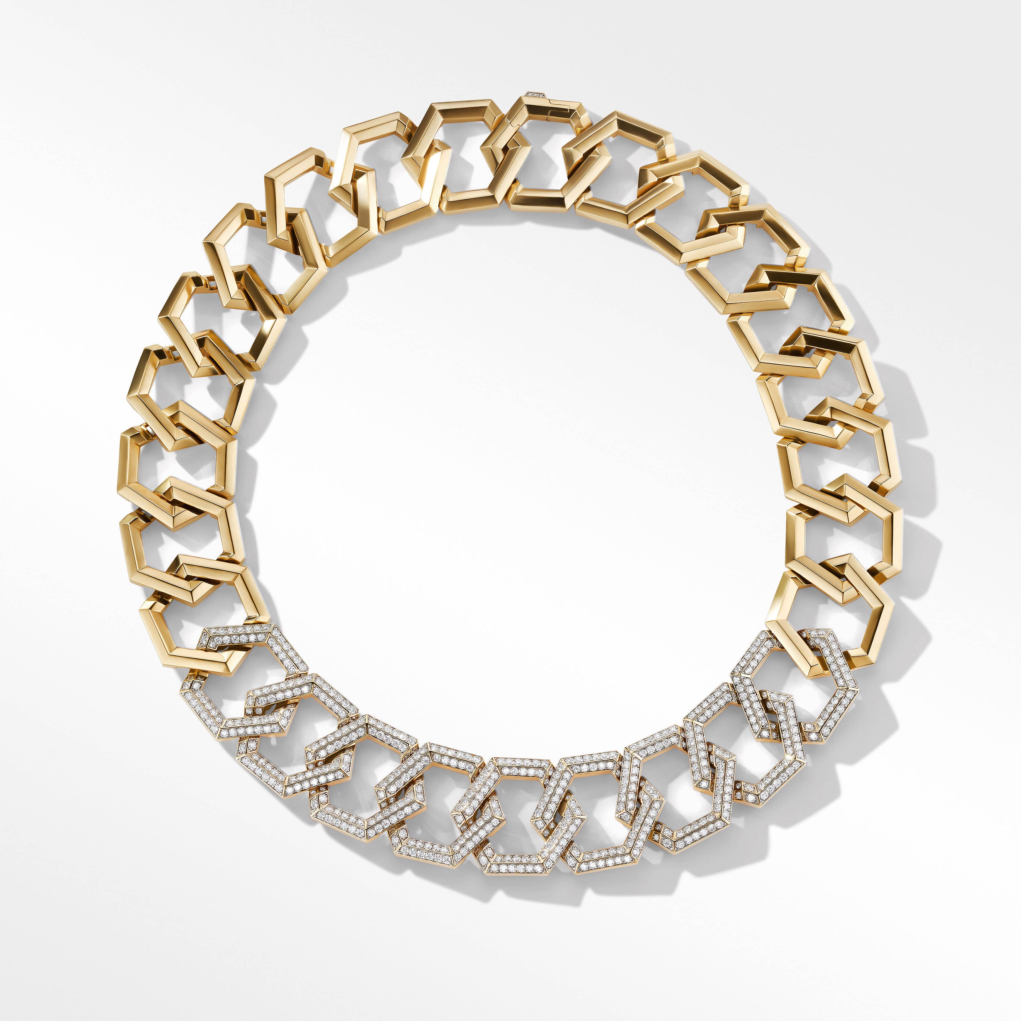 Carlyle Necklace in 18K Yellow Gold with Pavé Diamonds