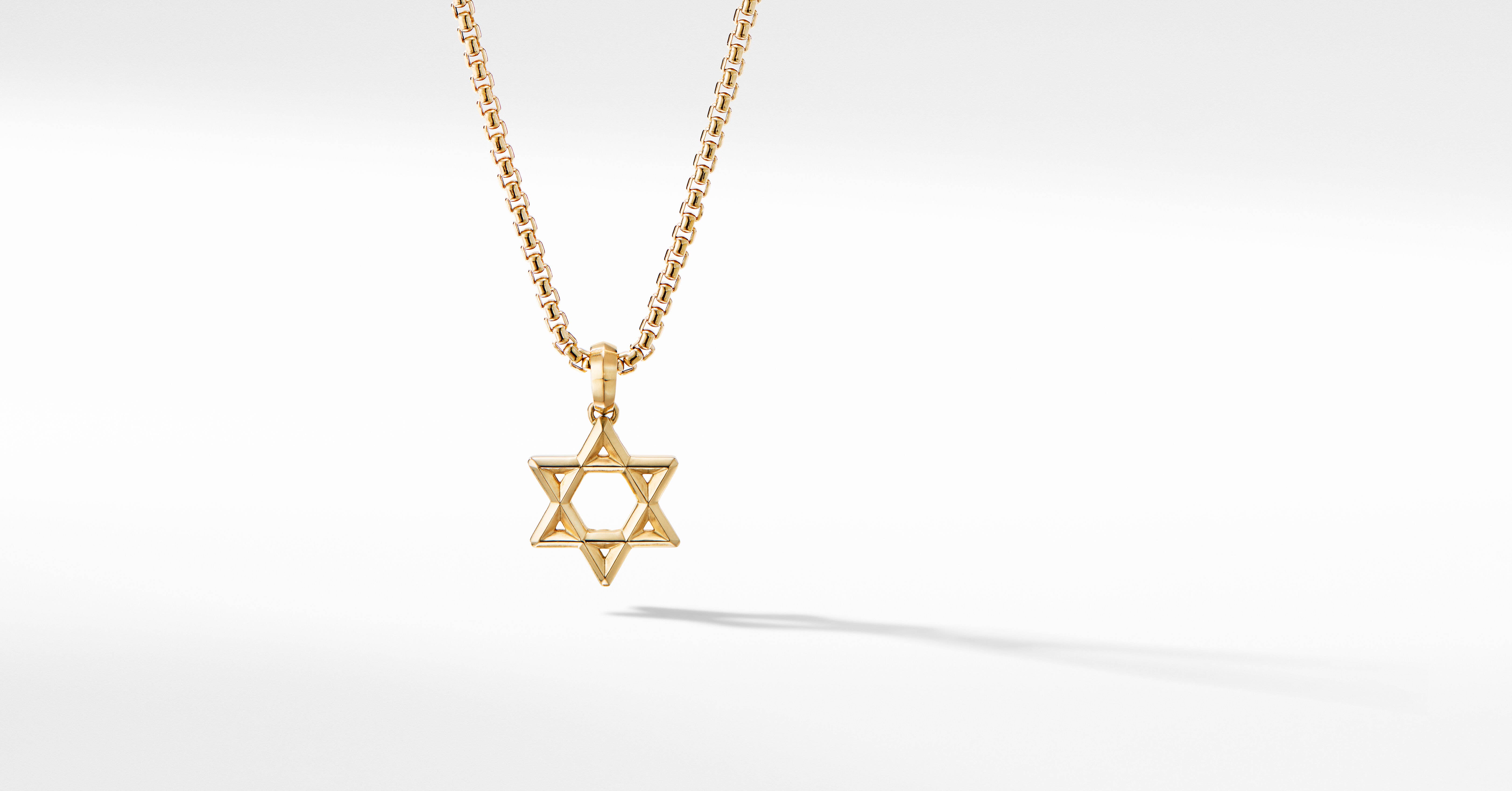 David Pendant in 18K Yellow Gold 