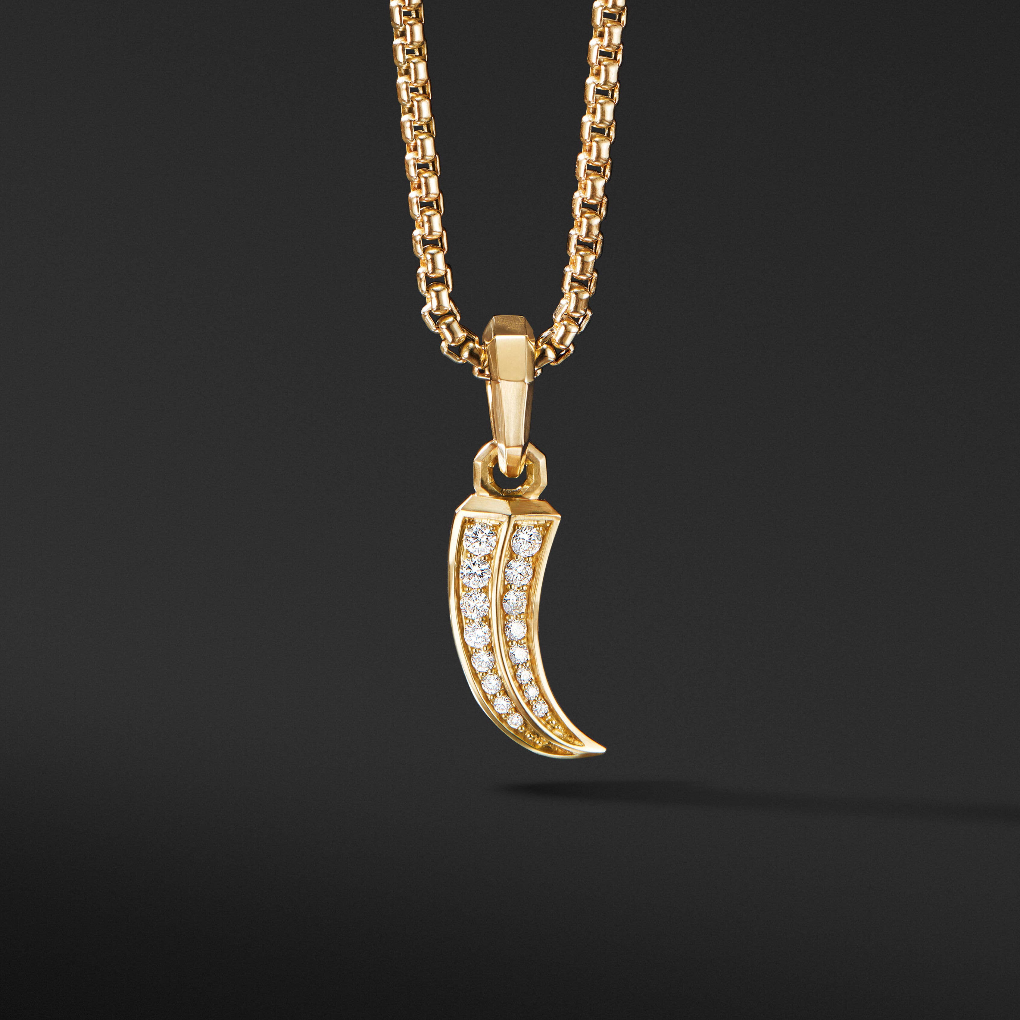 Roman Amulet in 18K Yellow Gold with Pavé Diamonds
