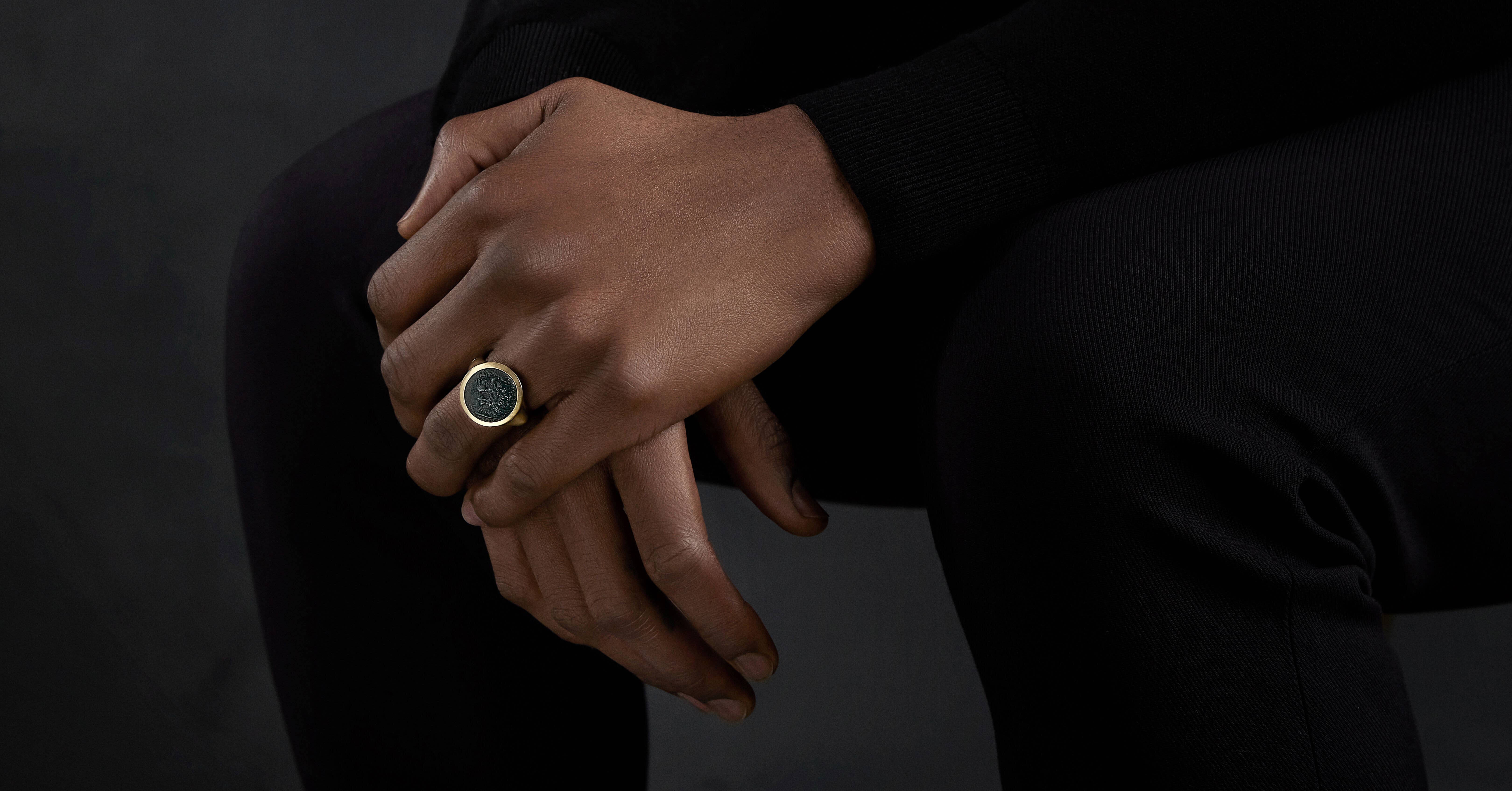 Petrvs® Lion Signet Ring in 18K Yellow 