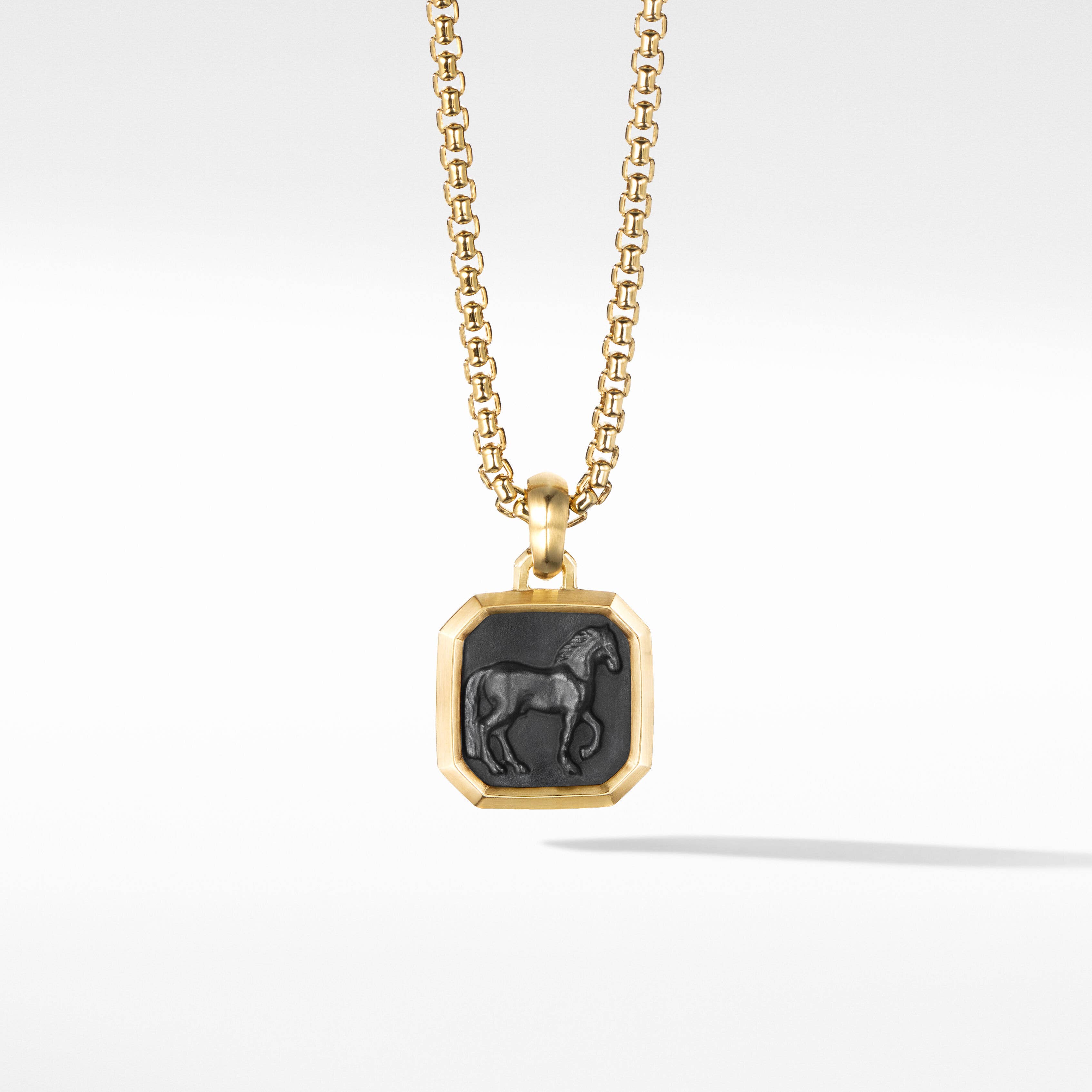 Petrvs® Horse Amulet in 18K Yellow Gold with Black Onyx