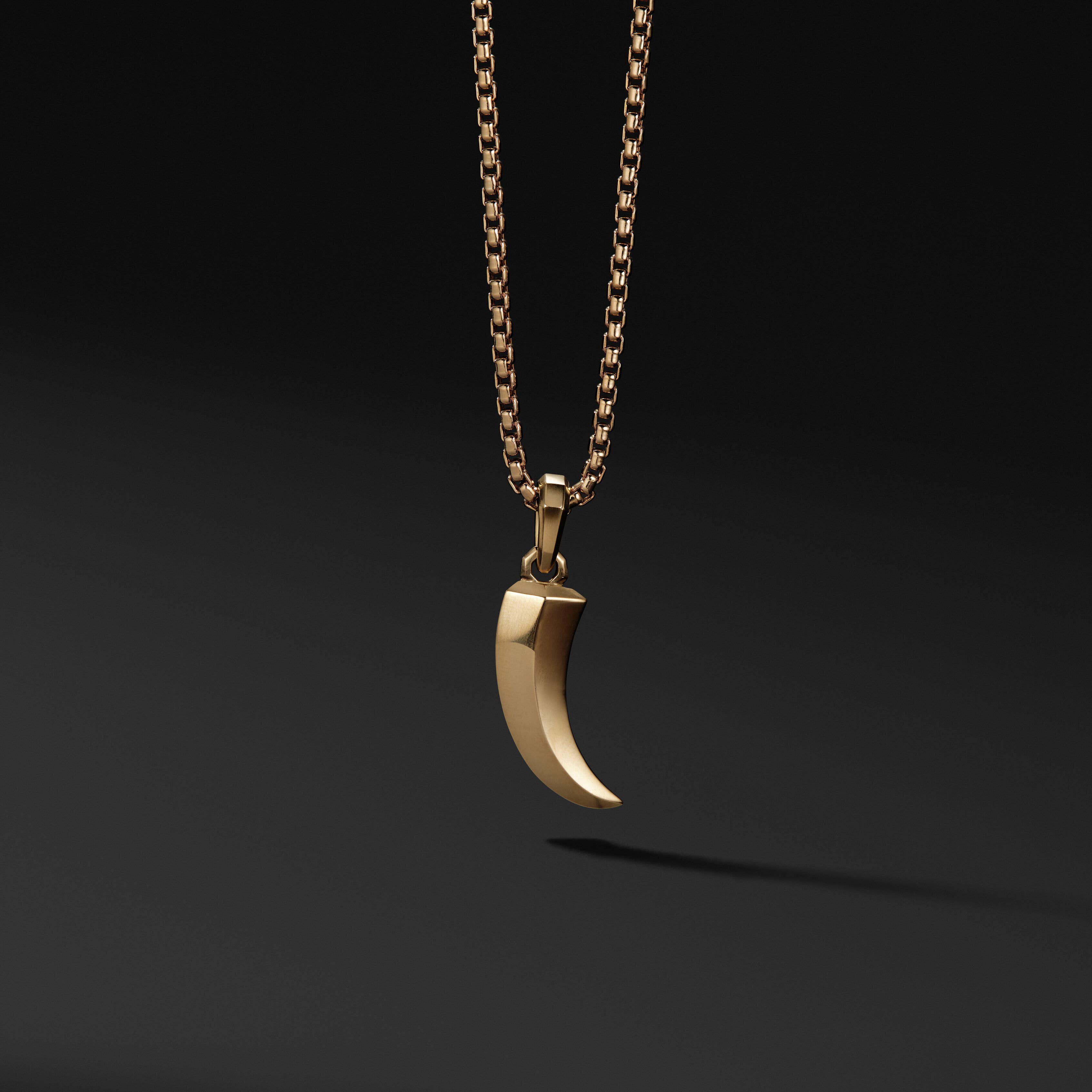 Roman Claw Amulet in 18K Yellow Gold