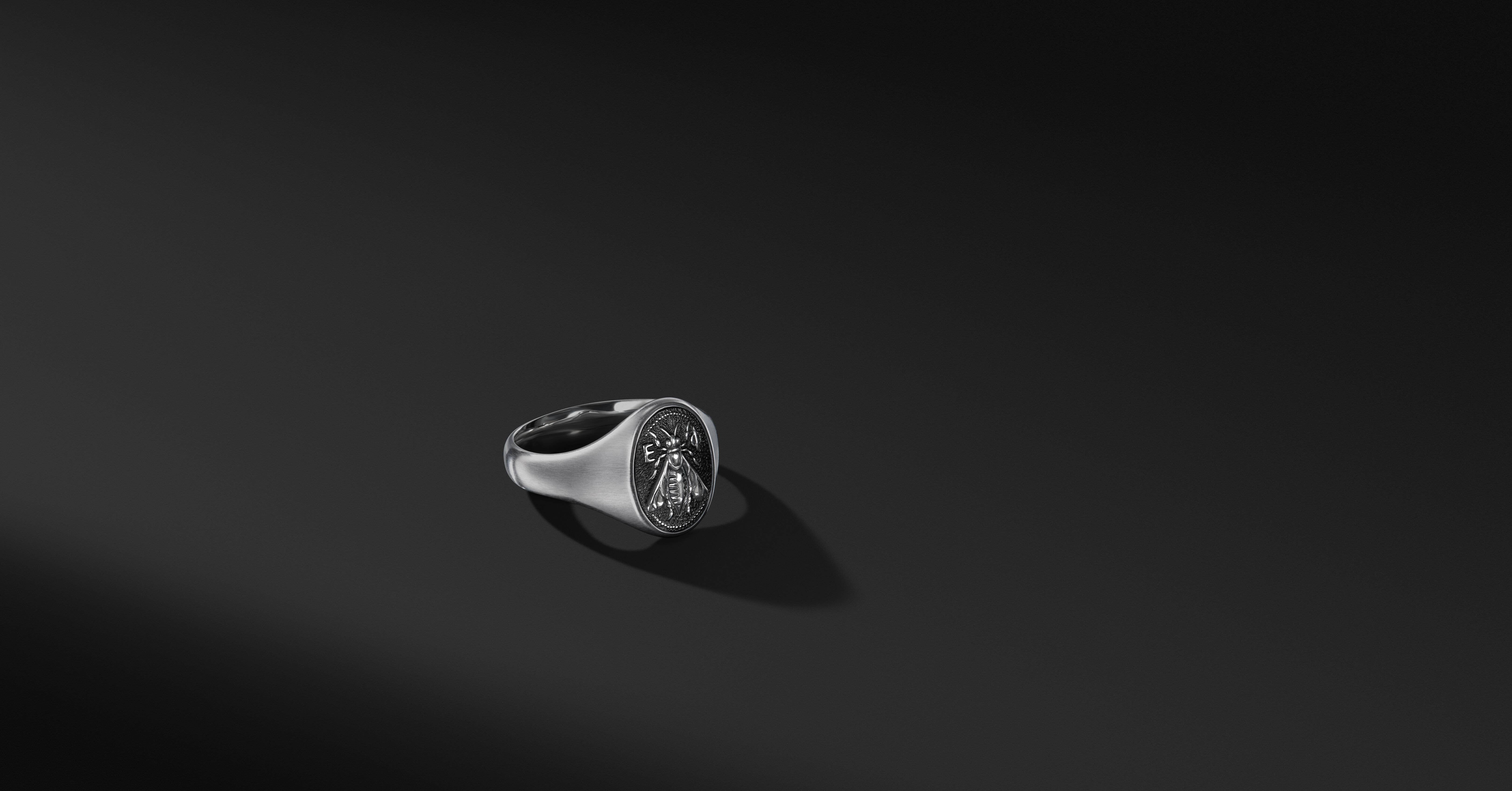 Petrvs Bee Signet Pinky Ring