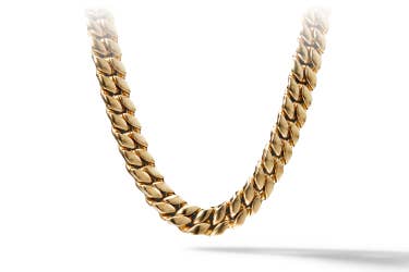 Shop curb chain necklace in18K yellow gold.