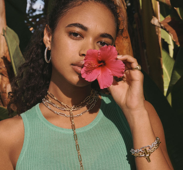 An image of Chandler Kinney wearing Lexington necklace and bracelet.