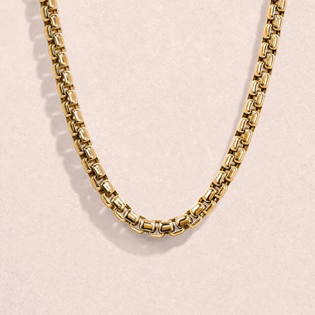 David Yurman Box Chain Necklace in 18K Yellow Gold.