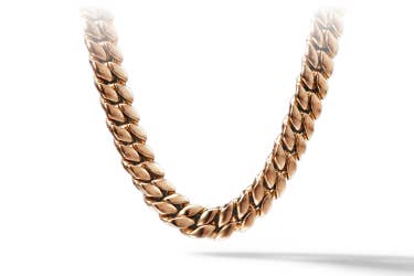 Shop curb chain necklace in 18K rose gold.