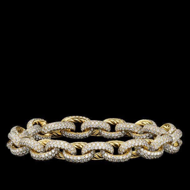 Découvrir Bracelet chaîne à maillons ovales pavés en or jaune 18 carats