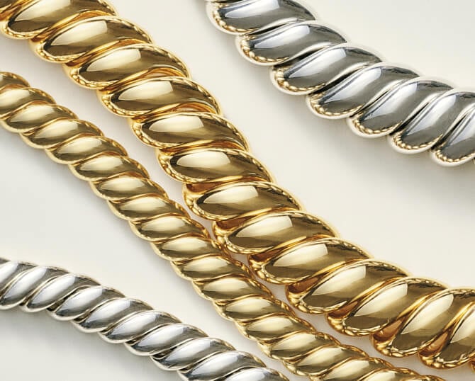 Close up of Sculpted Cable shapes.