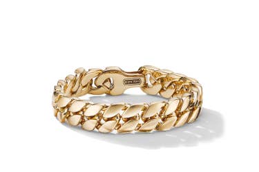 Shop curb chain bracelet in 18K yellow gold.