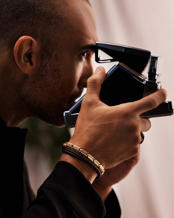 Photographer wearing David Yurman jewelry.