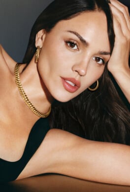 Eiza Gonzalez featured in David Yurman's Sculpted Cable Campaign.