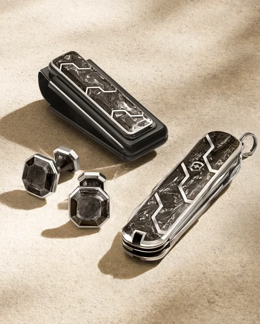 David Yurman cufflinks, money clip and Swiss Army knife with forged carbon in sterling silver.