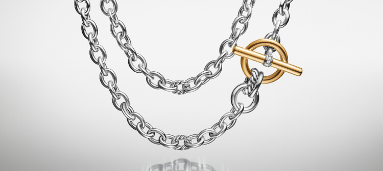 Une chaîne Mercer David Yurman.