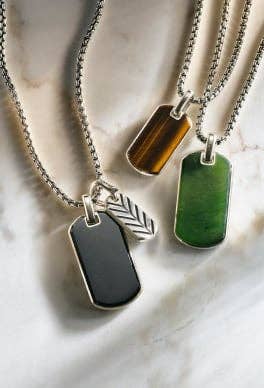 David Yurman's Valentine's Day gifts under $1,000 for men.