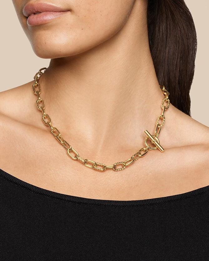 Model wearing a David Yurman toggle necklace.