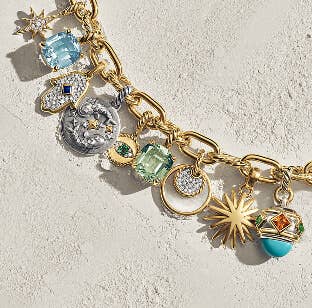 Cadeaux significatifs pour la f&ecirc;te des M&egrave;res David Yurman.