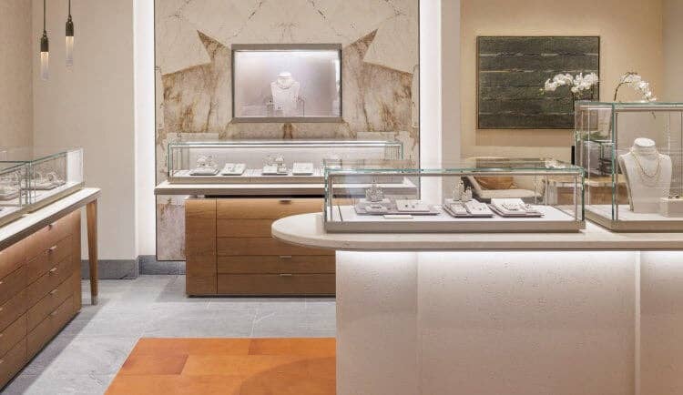 Find a David Yurman boutique near you.