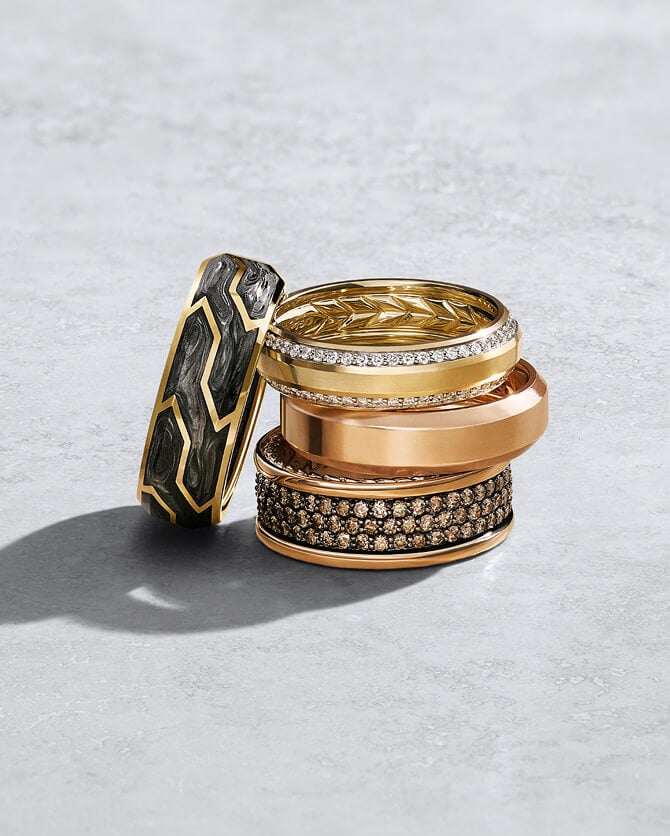 Quatre anneaux David Yurman de designer pour homme.