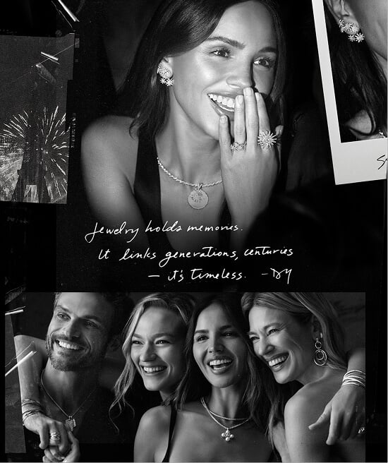 Eiza and a group of models taking a photo.