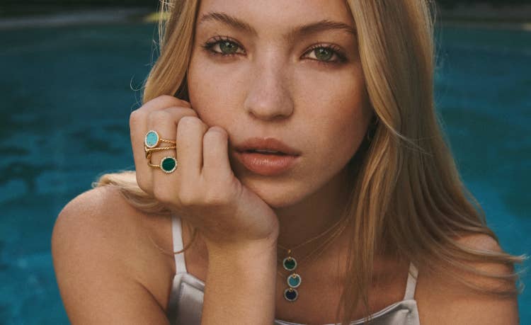 An image of Lila Moss wearing DY Elements.