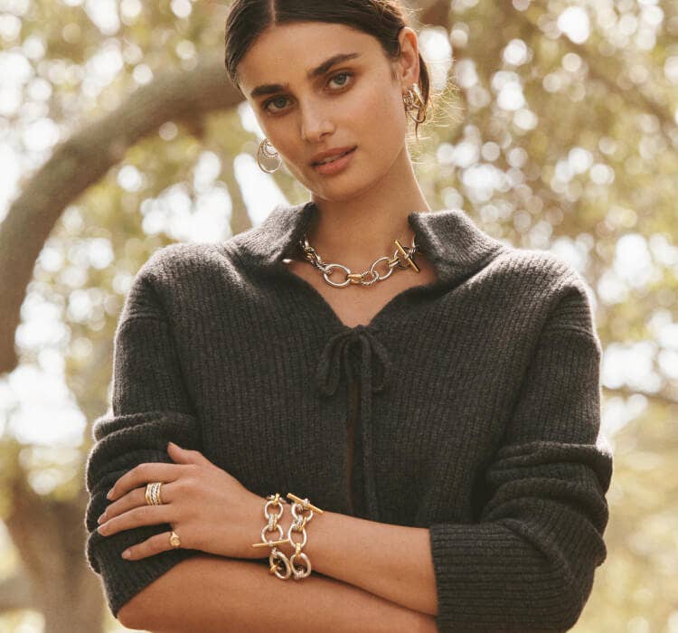 An image of Taylor Hill wearing DY Mercer collection.