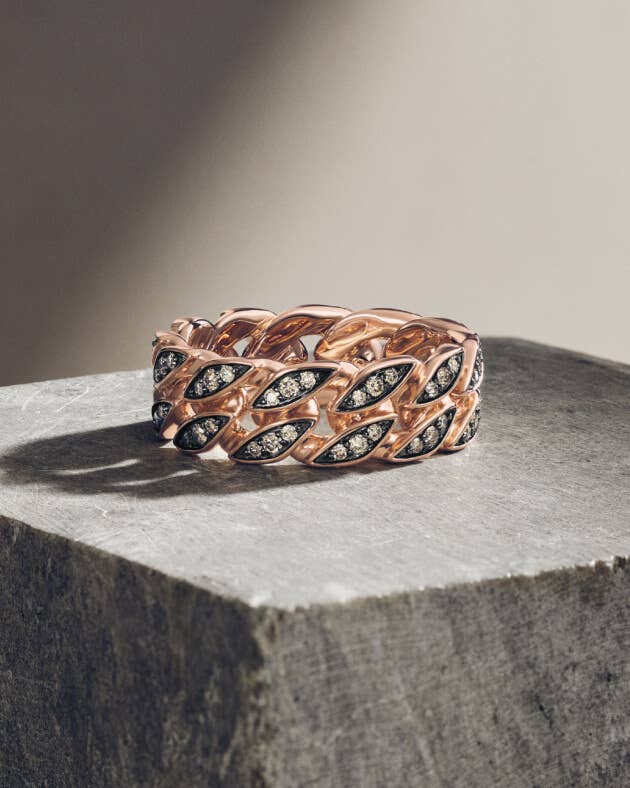A David Yurman Curb Chain ring for men.