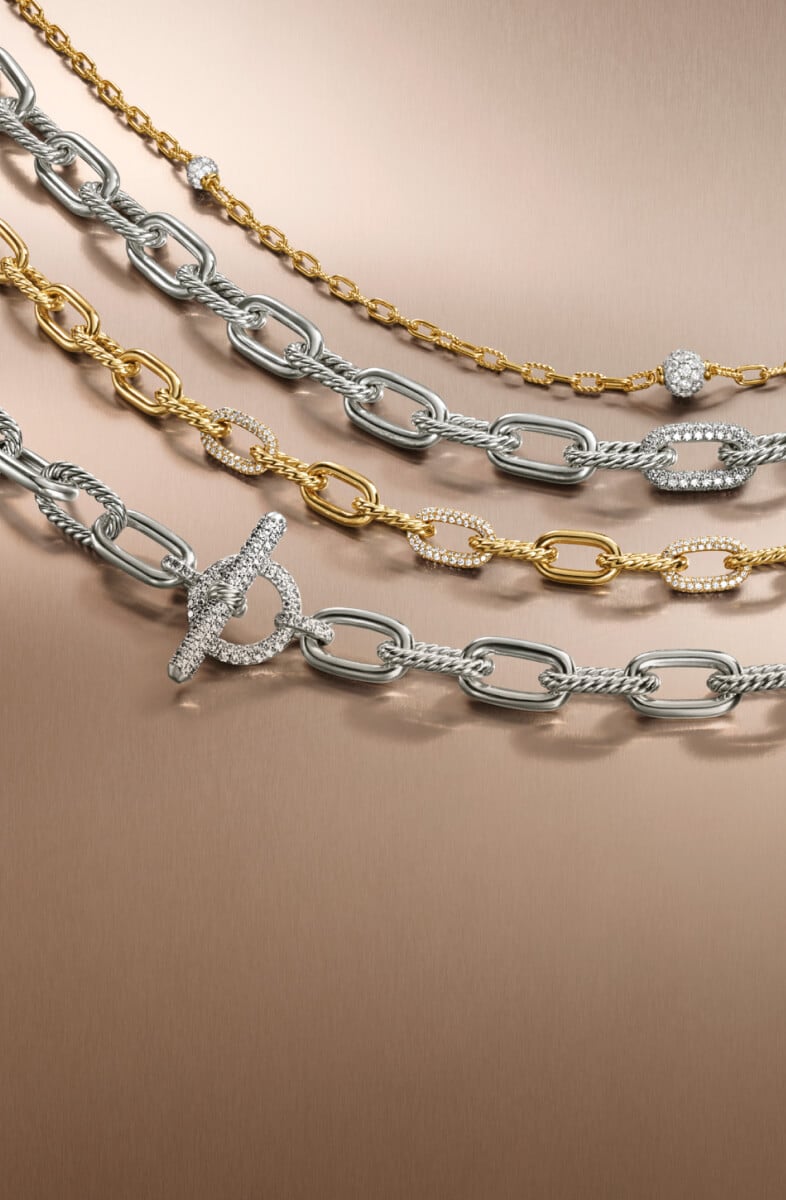 Quatre colliers Madison David Yurman.